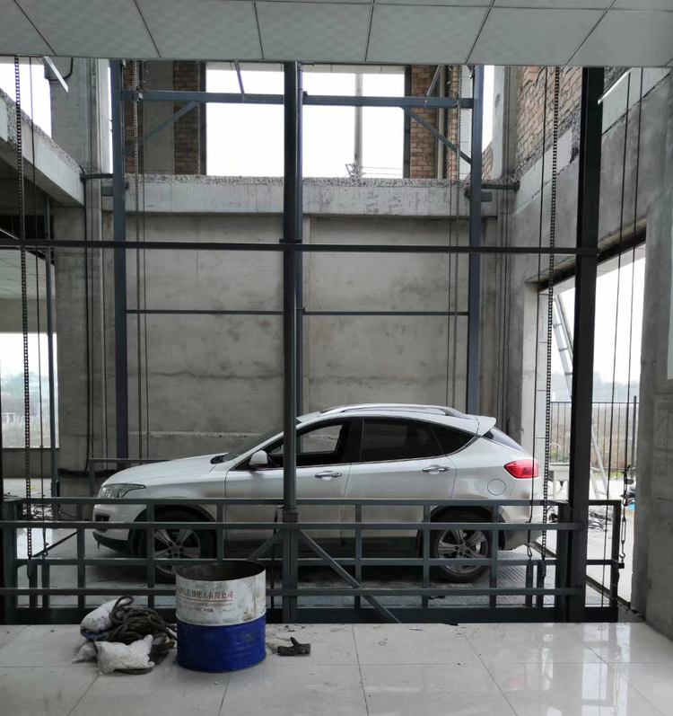 導(dǎo)軌式汽車升降機(jī)
